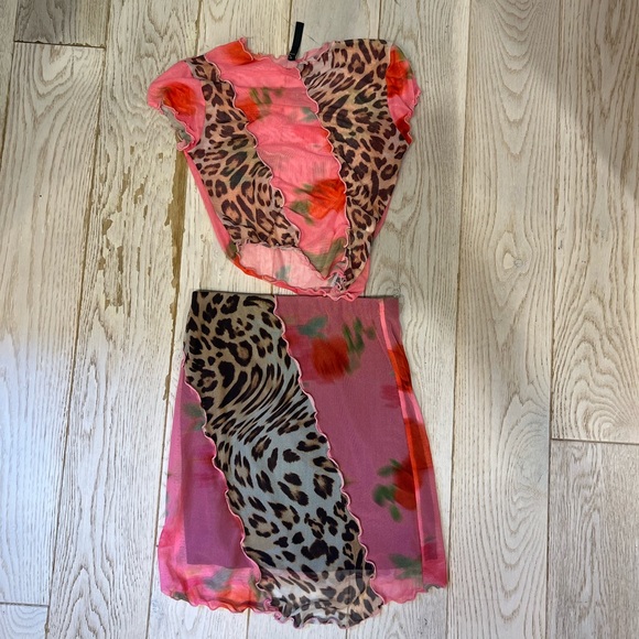 exposed seam floral leopard set 🌸🐆 - Picture 4 of 4